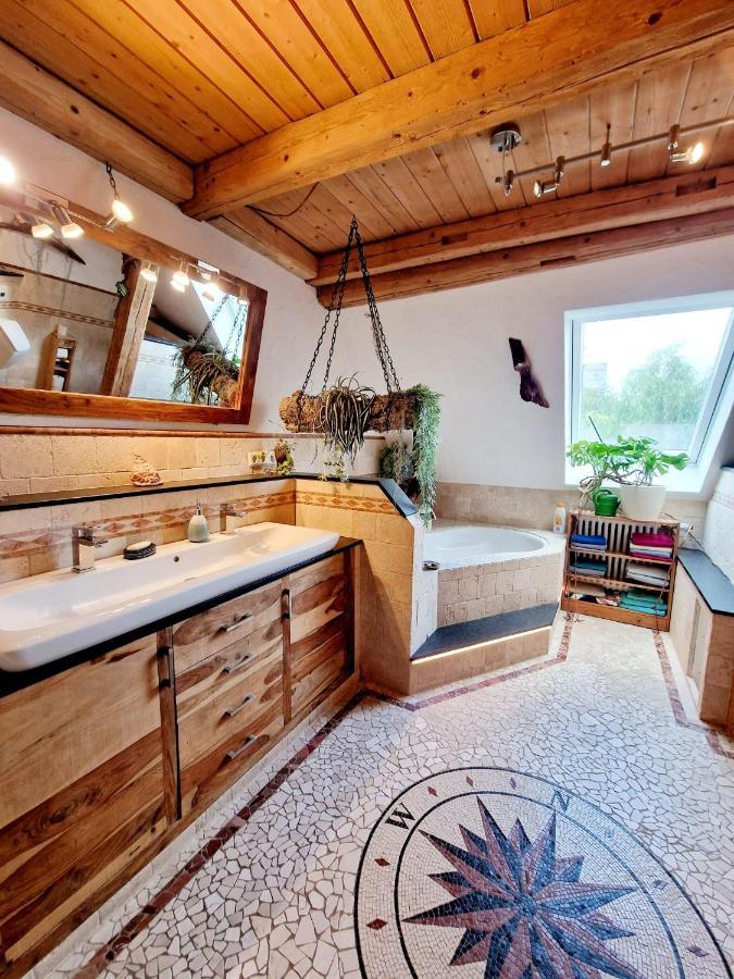 Wood & Stone 2